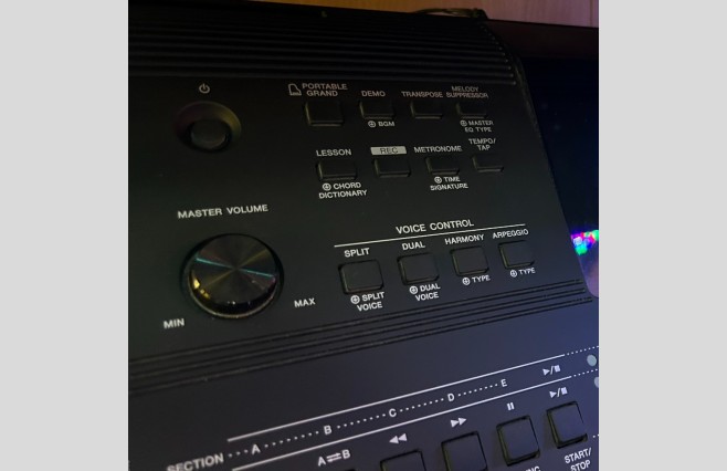 Used Yamaha PSR-E453 Keyboard (SN:BEXJ01479) - Image 6